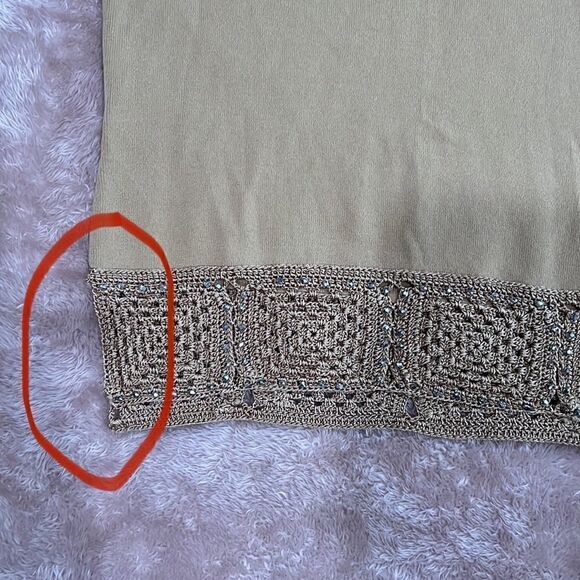 25. Joseph A. Cropped tank crochet bottom with beads Size L - Picture 4 of 9